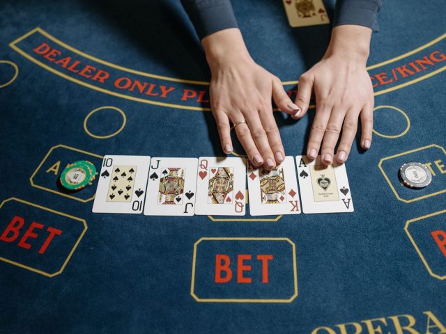 Jeux de poche pour occuper les enfants en voyage